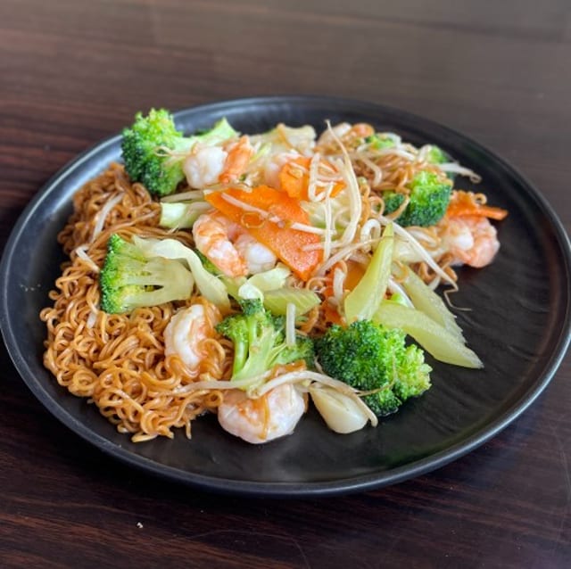 Chow Mein (Large Tray).