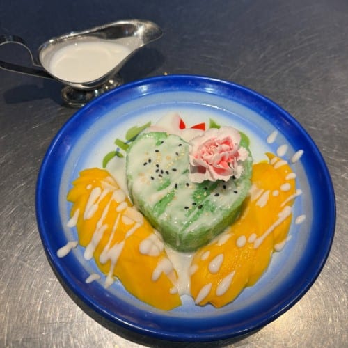 Mango with Sweet Sticky Rice.